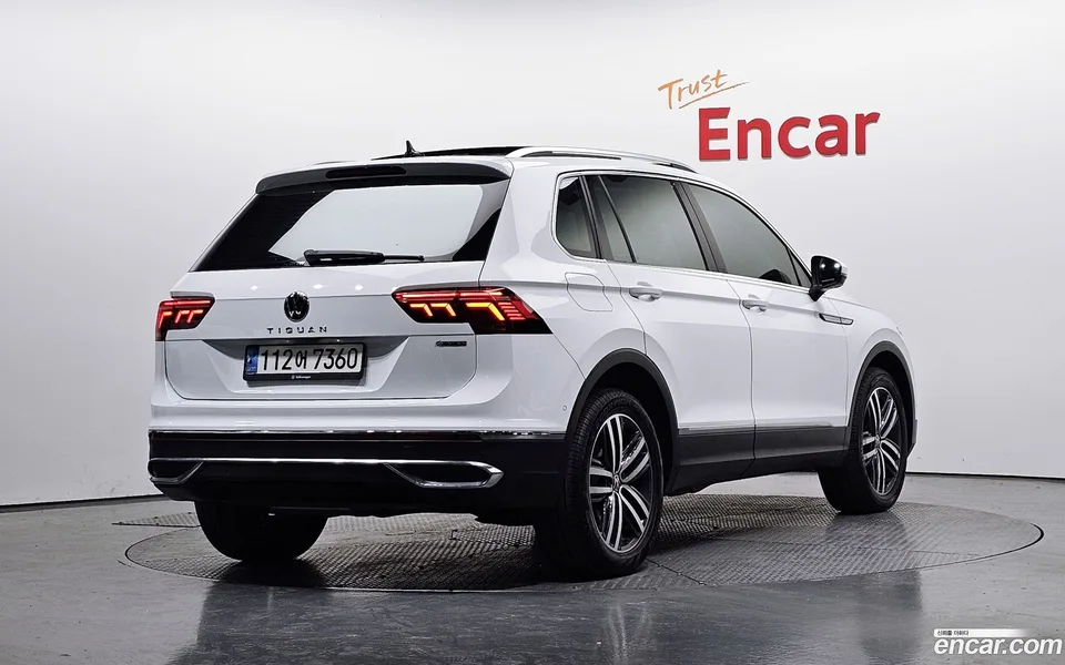Volkswagen Tiguan 2.0 TDI 4 2022 — миниатюра 2
