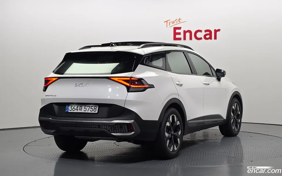 Kia Sportage 1.6 2WD 2023 — миниатюра 2
