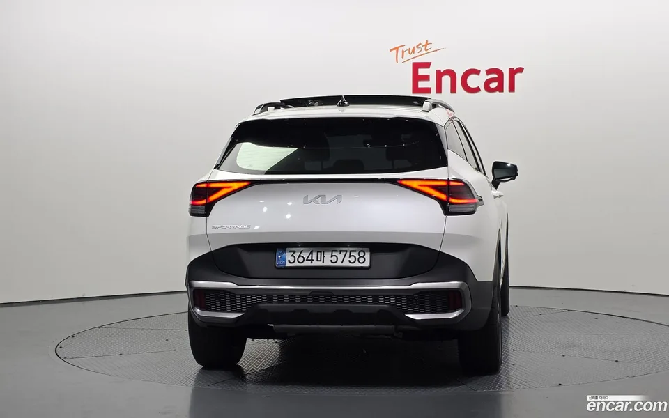 Kia Sportage 1.6 2WD 2023 — миниатюра 4