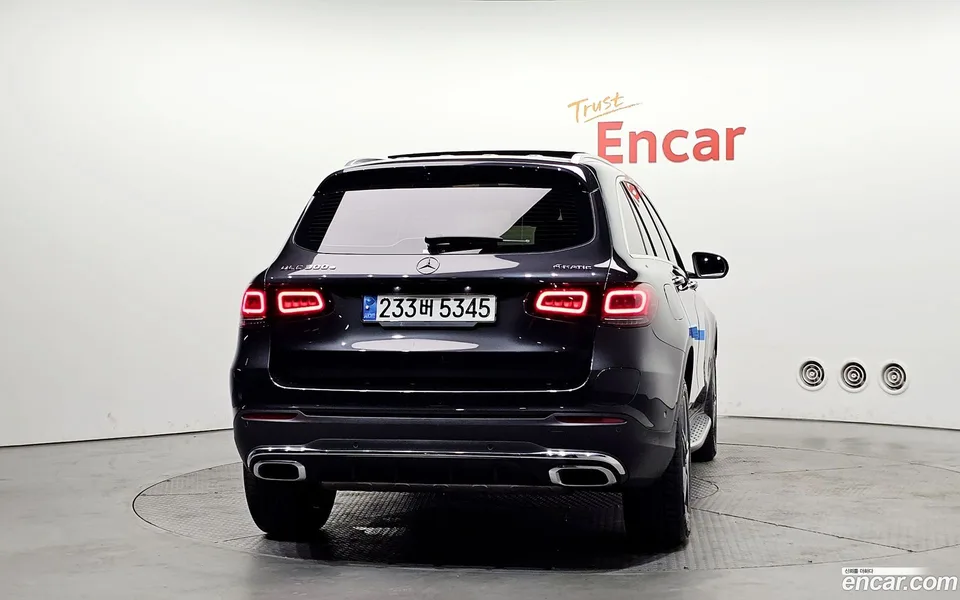 Mercedes-Benz GLC-Class GLC300e 4MATIC 2022 — миниатюра 4