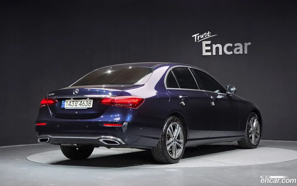 Mercedes-Benz E-Class E250 2023 — миниатюра 2