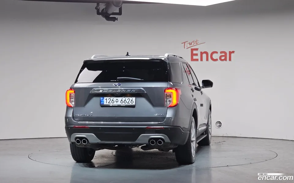 Ford Explorer 3.0 4WD 2022 — миниатюра 4