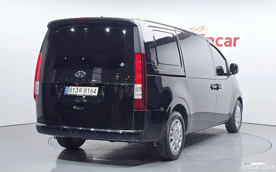 Hyundai Staria 5 2022 — миниатюра 2