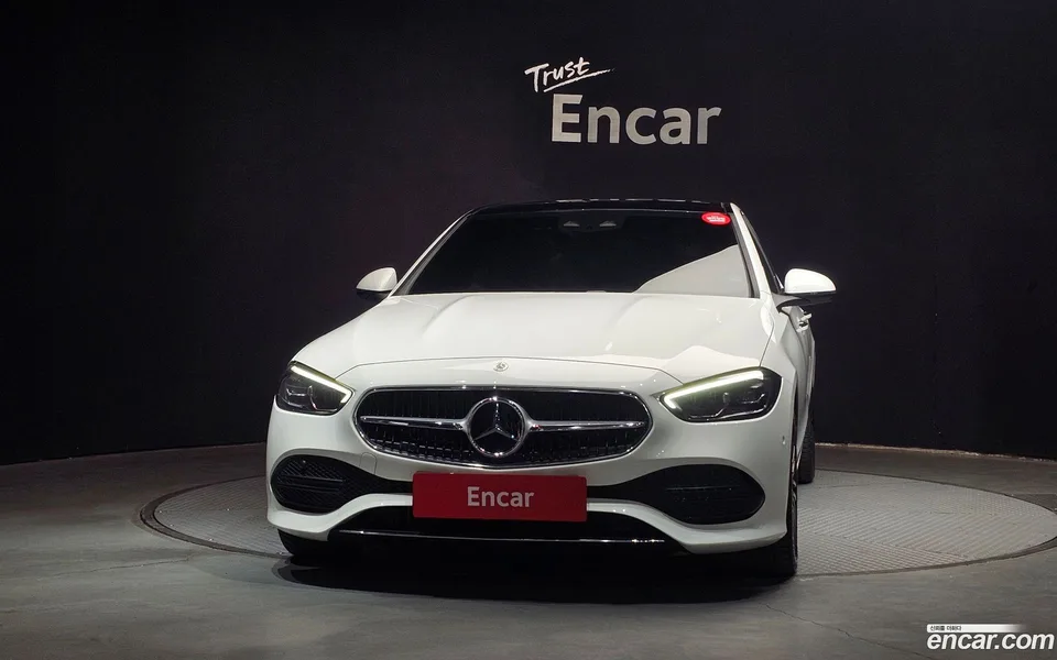 Mercedes-Benz C-Class C300 4MATIC 2024 — миниатюра 3