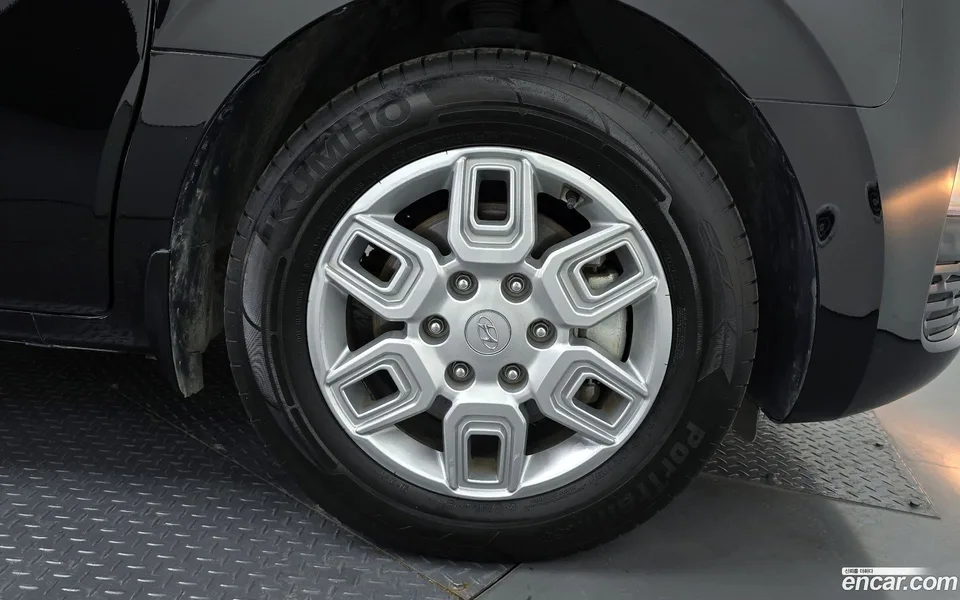 Hyundai Staria 5 2022 — миниатюра 5