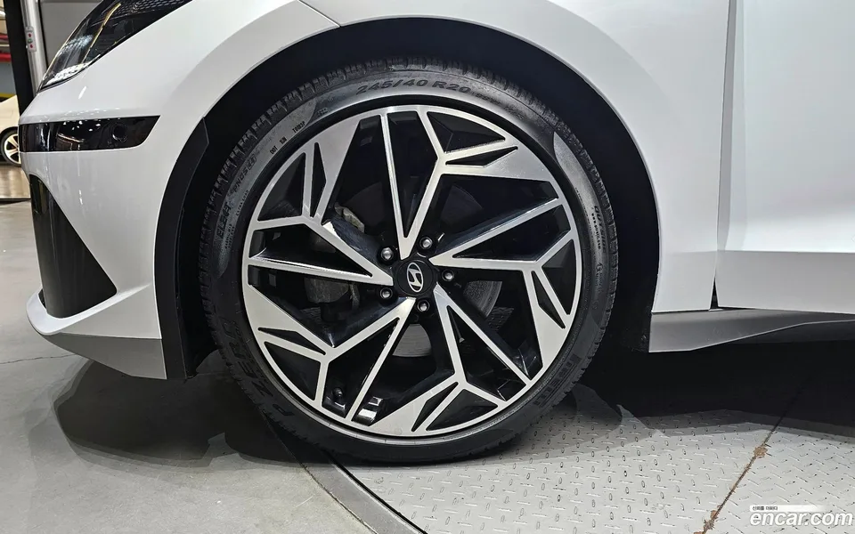Hyundai Ioniq 6 AWD 2022 — миниатюра 5