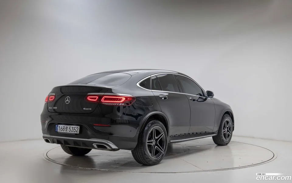 Mercedes-Benz GLC-Class GLC300 4MATIC 2023 — миниатюра 2
