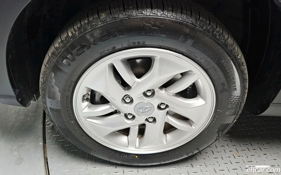 Hyundai Venue 1.6 2023 — миниатюра 5