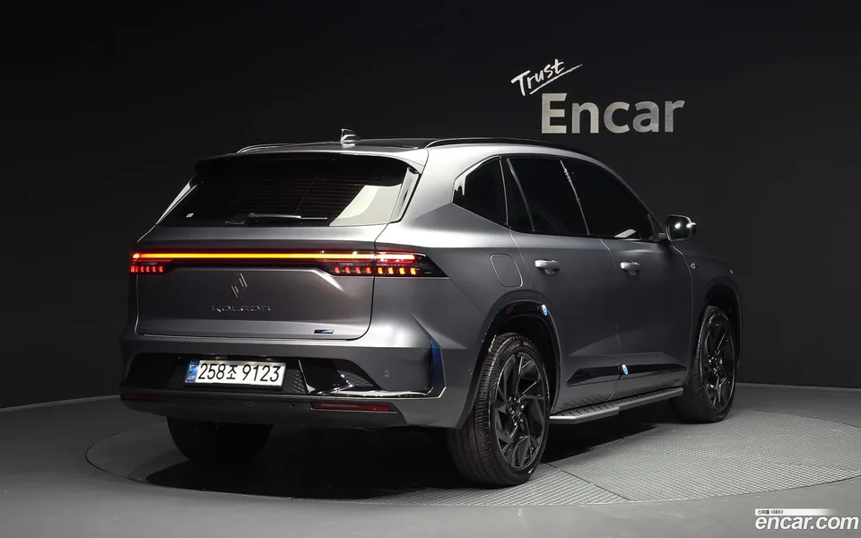 Renault Samsung Grand Koleos 1.5 E-TECH 2WD 2024 — миниатюра 2