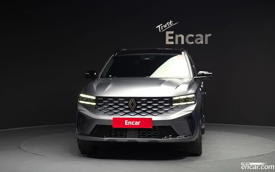 Renault Samsung Grand Koleos 1.5 E-TECH 2WD 2024 — миниатюра 3