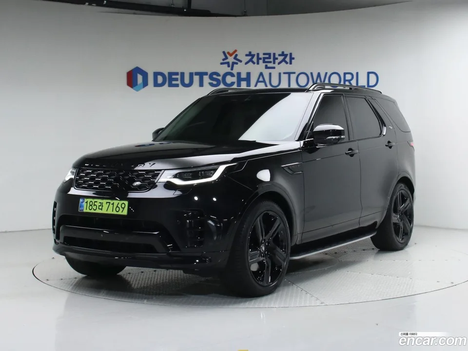 Land Rover Discovery D350 HSE 2025 — фото 1, купить с доставкой в Москву