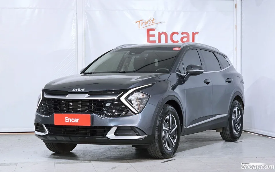 Kia Sportage Hybrid 2WD 2024 — фото 1, купить с доставкой в Москву