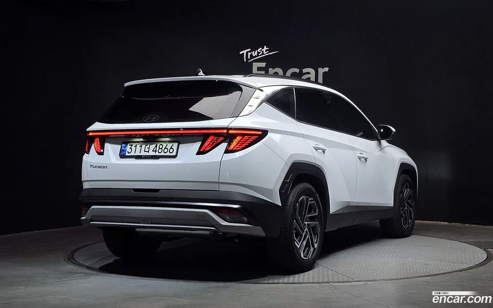 Hyundai Tucson Hybrid NX4 HEV 1.6 2WD 2024 — миниатюра 2