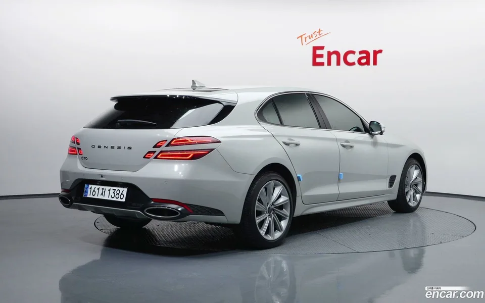 Genesis G70 Shooting Brake 2.5T 2WD 2024 — миниатюра 2