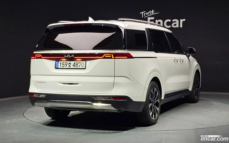 Kia Carnival 9 2022 — миниатюра 2