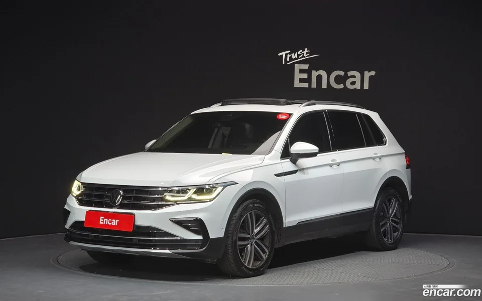 Volkswagen Tiguan 2.0 TDI 2022 — фото 1, купить с доставкой в Москву