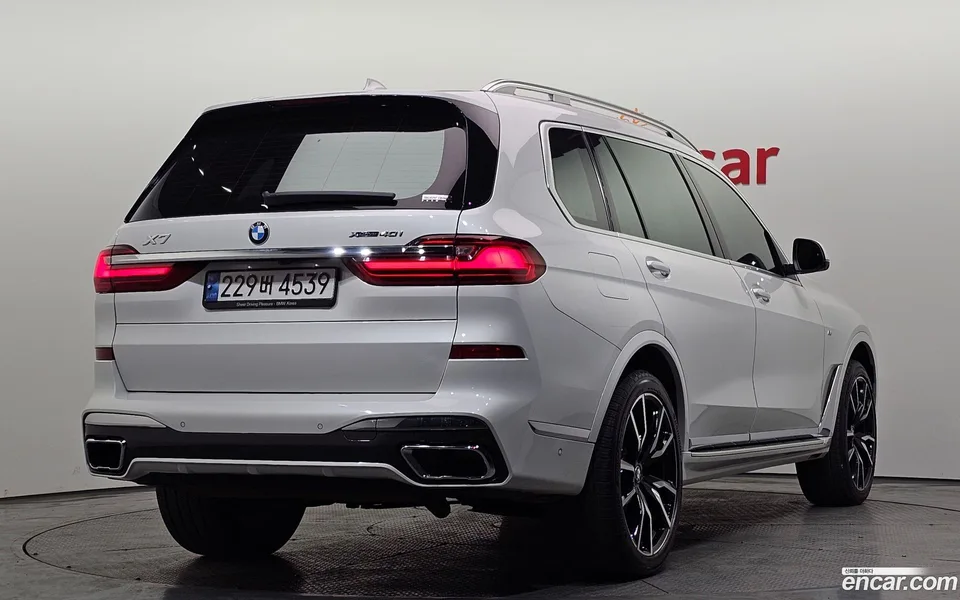 BMW X7 xDrive 40i M 6 2022 — миниатюра 2
