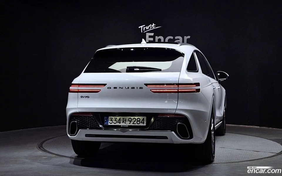 Genesis GV70 2.5T 2WD 2022 — миниатюра 4