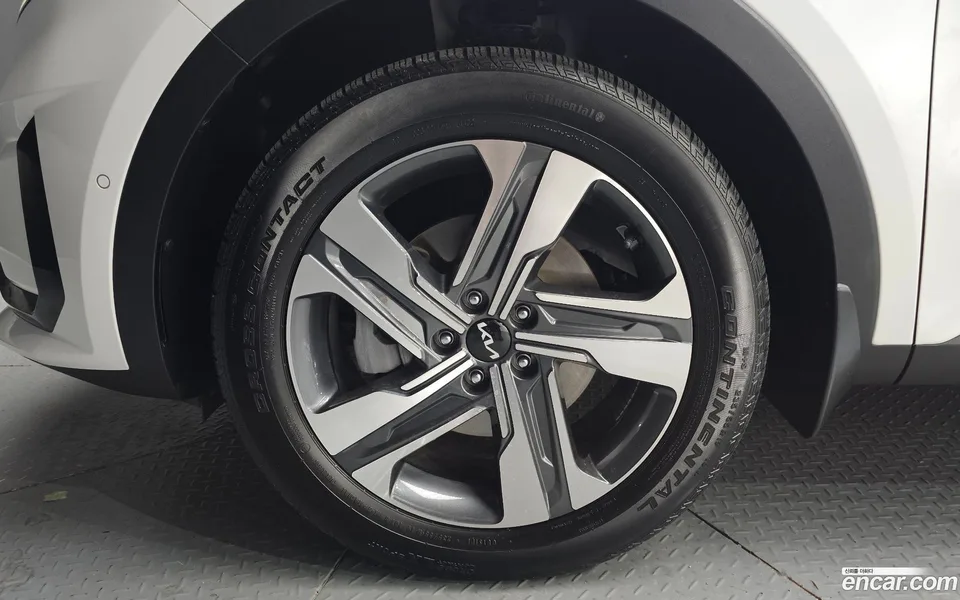 Kia Sorento HEV 1.6 2WD 2023 — миниатюра 5