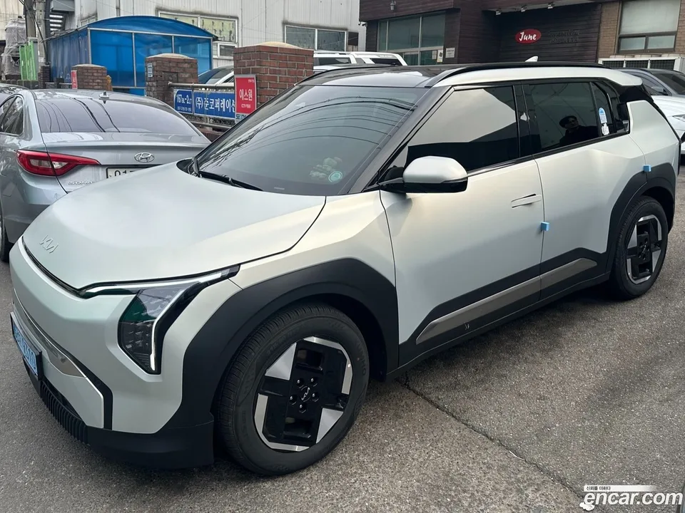 Kia EV3 2WD 2026 — фото 1, купить с доставкой в Москву