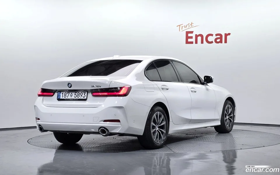 BMW 3 Series 320i 2024 — миниатюра 2