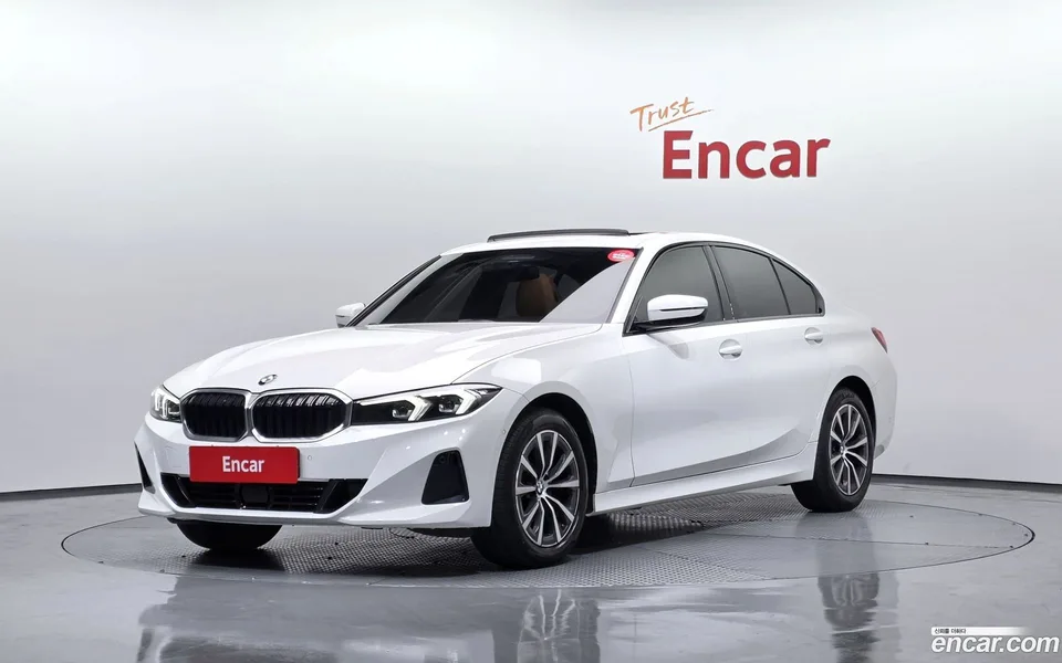 BMW 3 Series 320i 2024 — фото 1, купить с доставкой в Москву