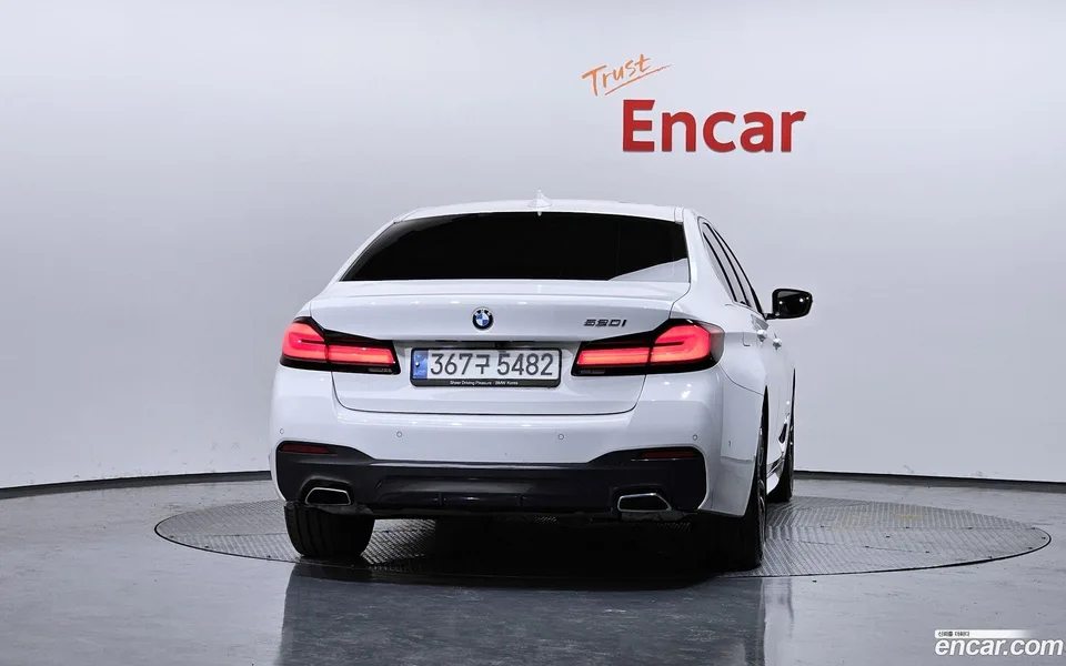 BMW 5 Series 520i M 2022 — миниатюра 4