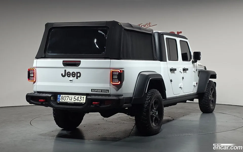 Jeep Gladiator 3.6 2023 — миниатюра 2