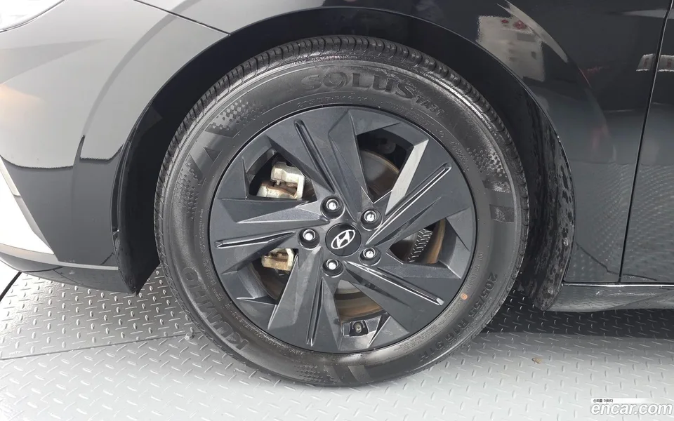 Hyundai Avante Hybrid 2022 — миниатюра 5