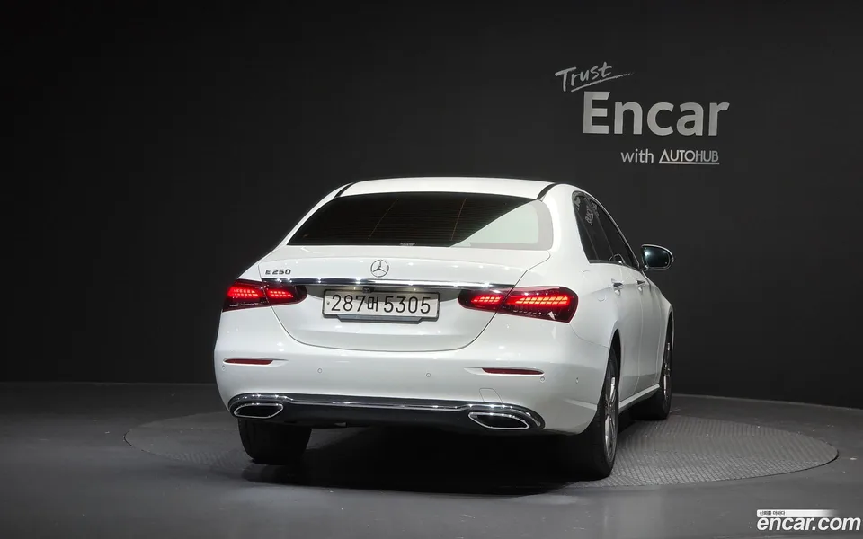 Mercedes-Benz E-Class E250 2022 — миниатюра 4