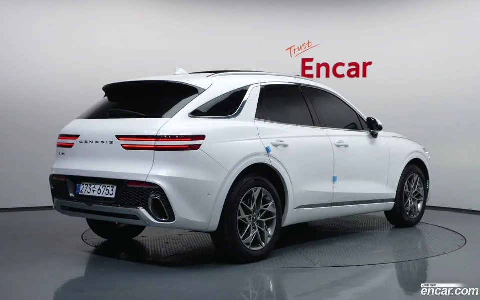 Genesis GV70 2.5T 2WD 2022 — миниатюра 2