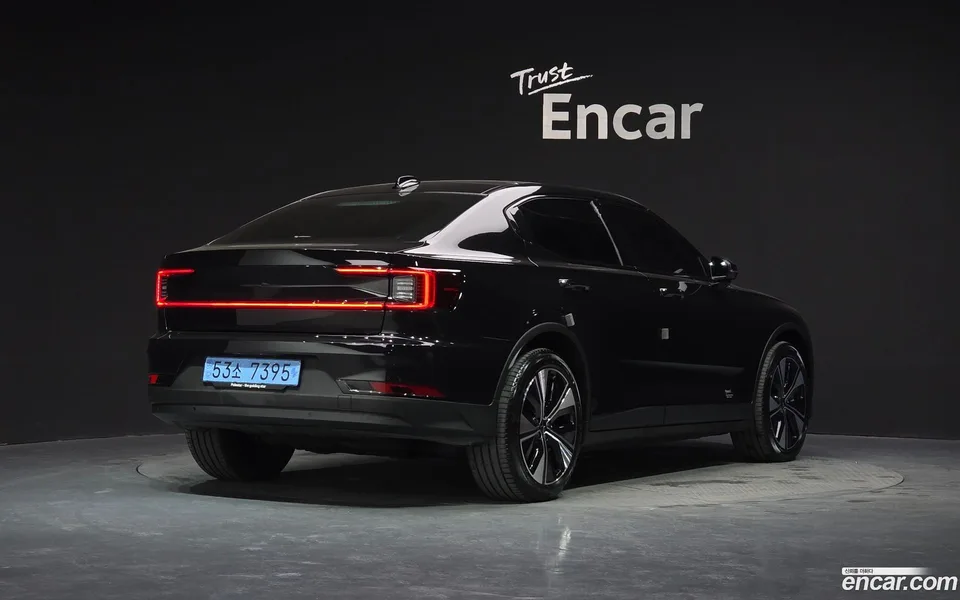 Polestar Polestar 2 2023 — миниатюра 2