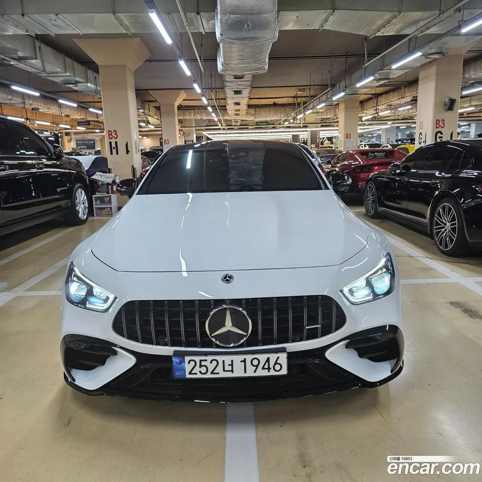 Mercedes-Benz AMG GT 4 43 4MATIC+ 2023 — миниатюра 3