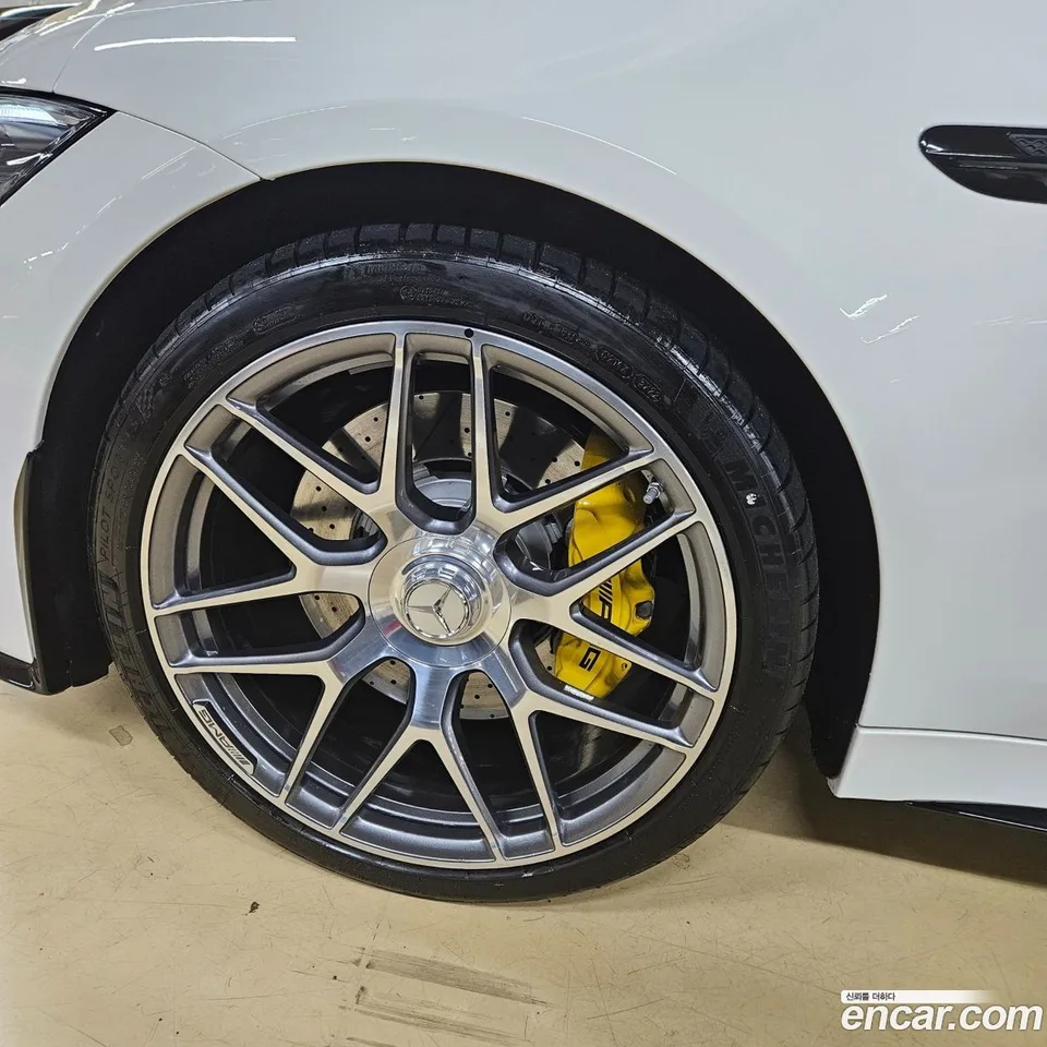 Mercedes-Benz AMG GT 4 43 4MATIC+ 2023 — миниатюра 5