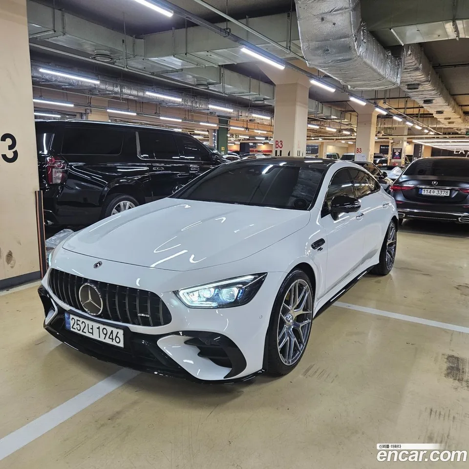 Mercedes-Benz AMG GT 4 43 4MATIC+ 2023 — фото 1, купить с доставкой в Москву