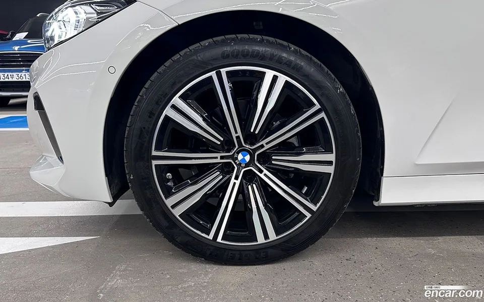 BMW 3 Series 320d 2025 — миниатюра 5