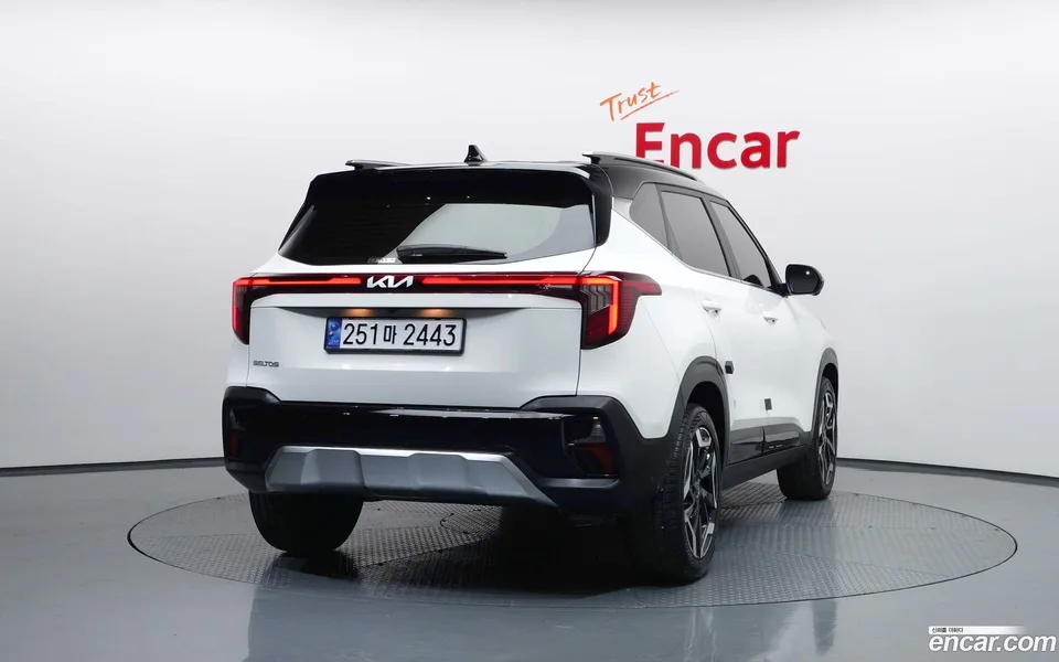 Kia Seltos 1.6 2WD 2024 — миниатюра 4