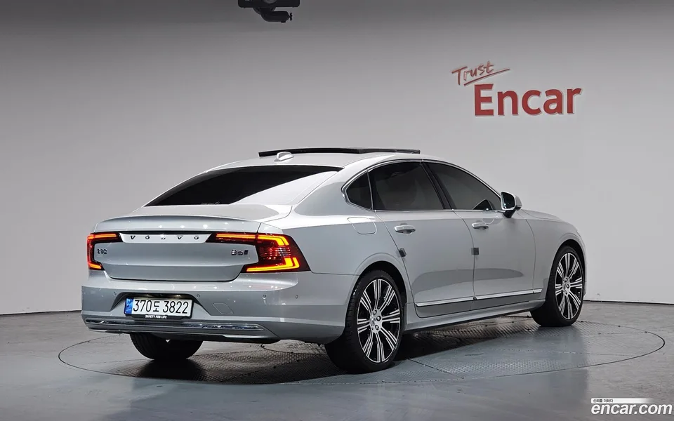 Volvo S90 B6 AWD 2024 — миниатюра 2