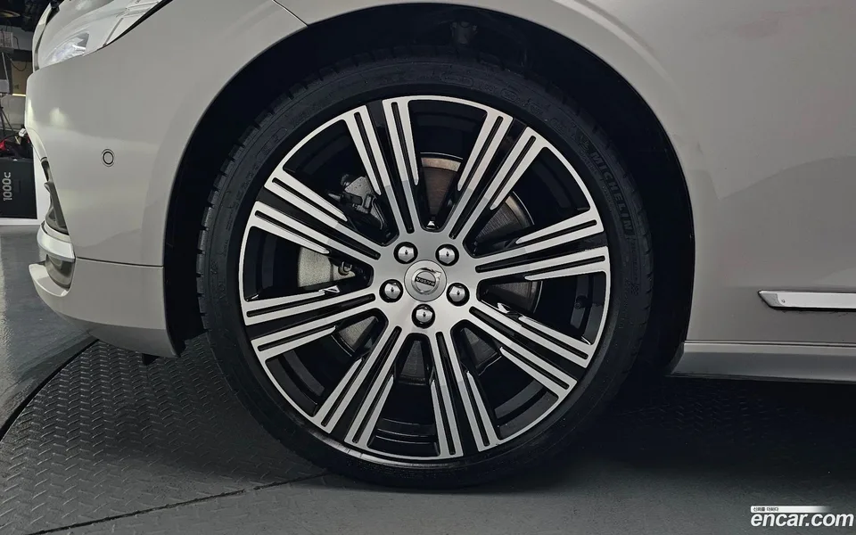 Volvo S90 B6 AWD 2024 — миниатюра 5