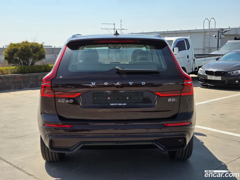 Volvo XC60 B5 2026 — миниатюра 4
