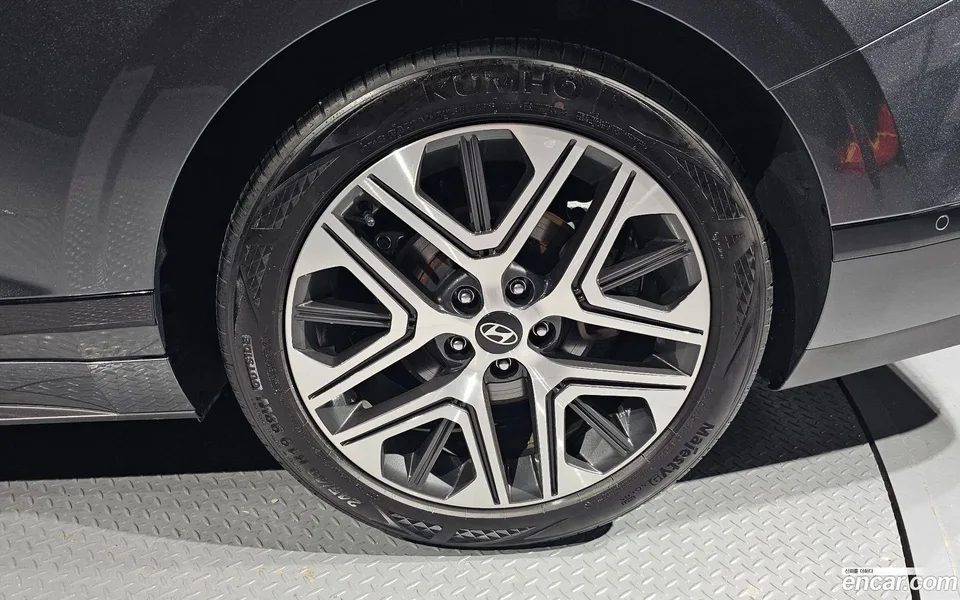 Hyundai Grandeur 2.5 2WD 2023 — миниатюра 5