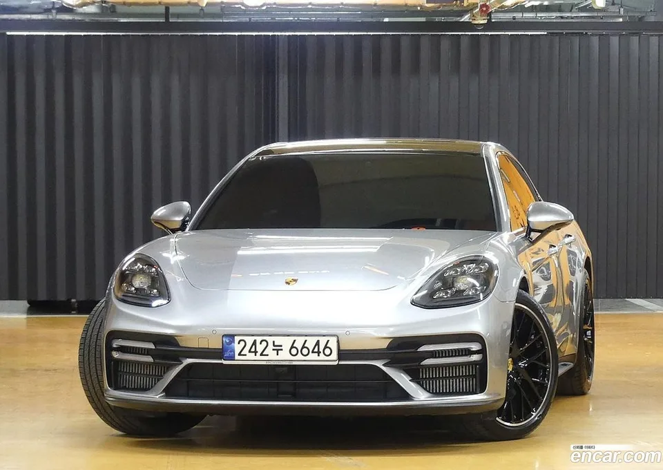 Porsche Panamera (971) 4.0 GTS 2023 — миниатюра 3