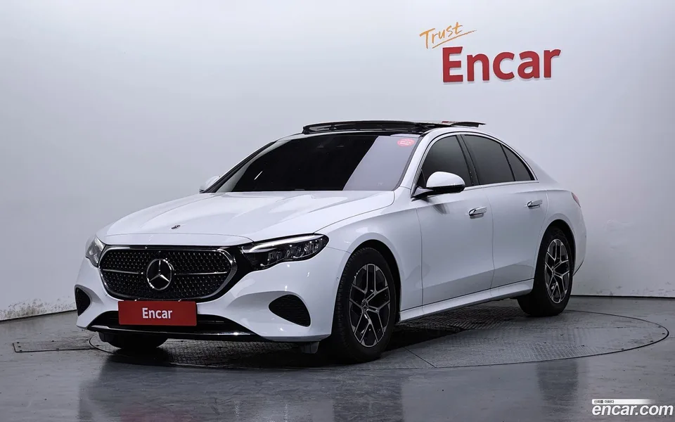 Mercedes-Benz E-Class E200 2024 — фото 1, купить с доставкой в Москву