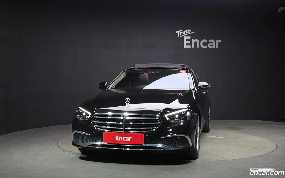 Mercedes-Benz E-Class E450 4MATIC 2023 — миниатюра 3