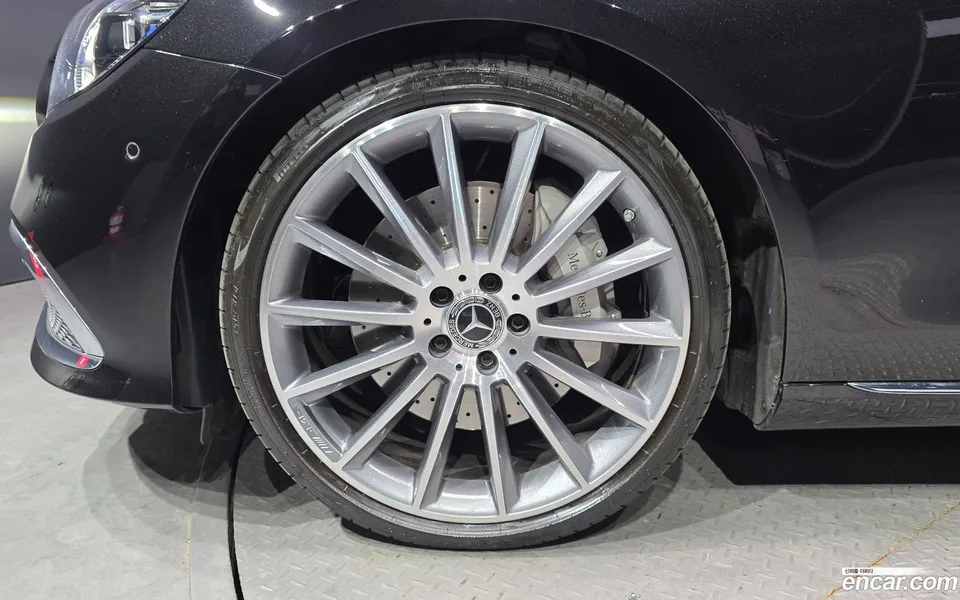 Mercedes-Benz E-Class E450 4MATIC 2023 — миниатюра 5