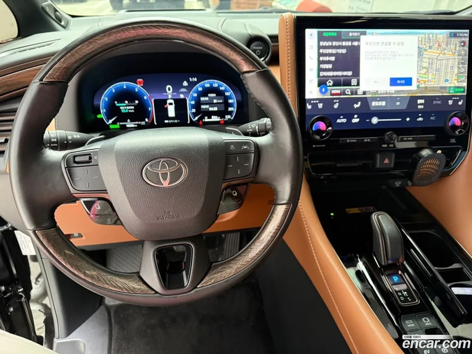 Toyota Alphard 2.5 HEV AWD 2024 — миниатюра 5