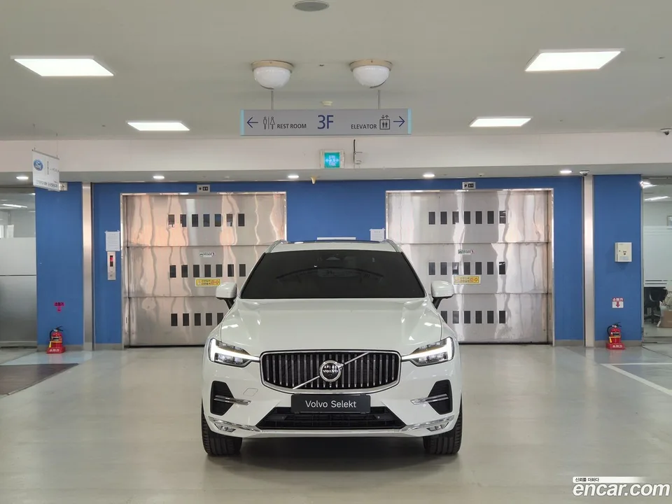 Volvo XC60 B5 2023 — миниатюра 3