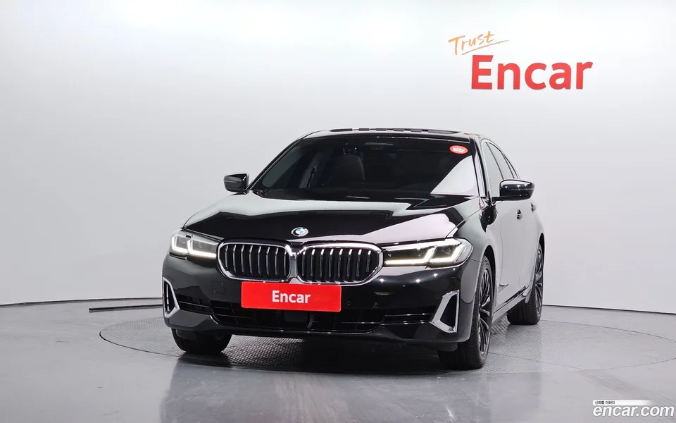 BMW 5 Series 530i 2022 — миниатюра 3