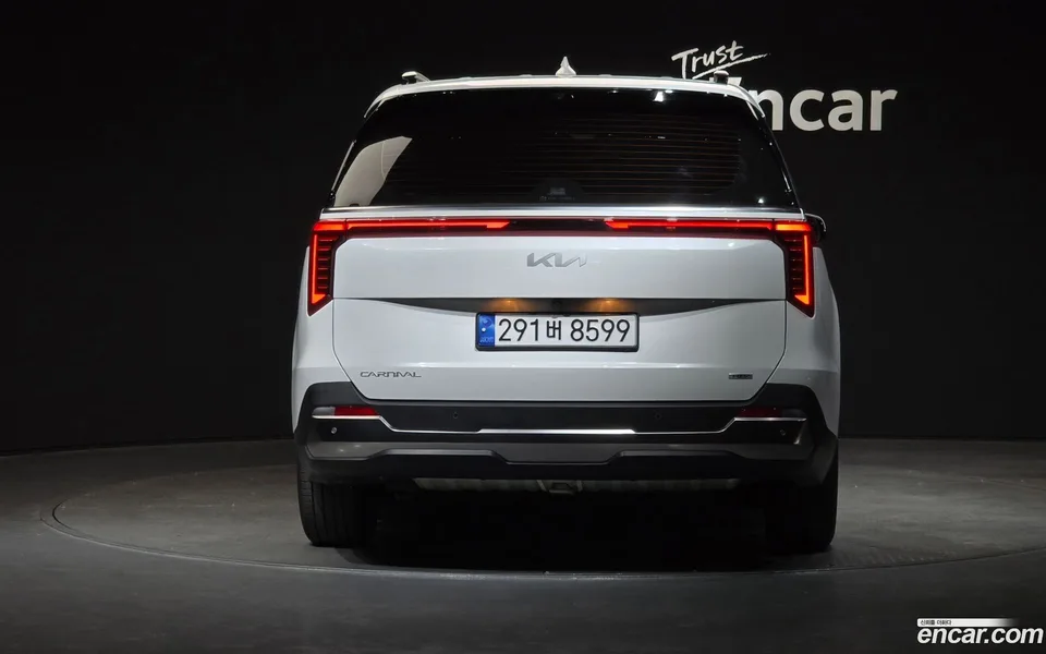Kia Carnival HEV 9 2024 — миниатюра 4