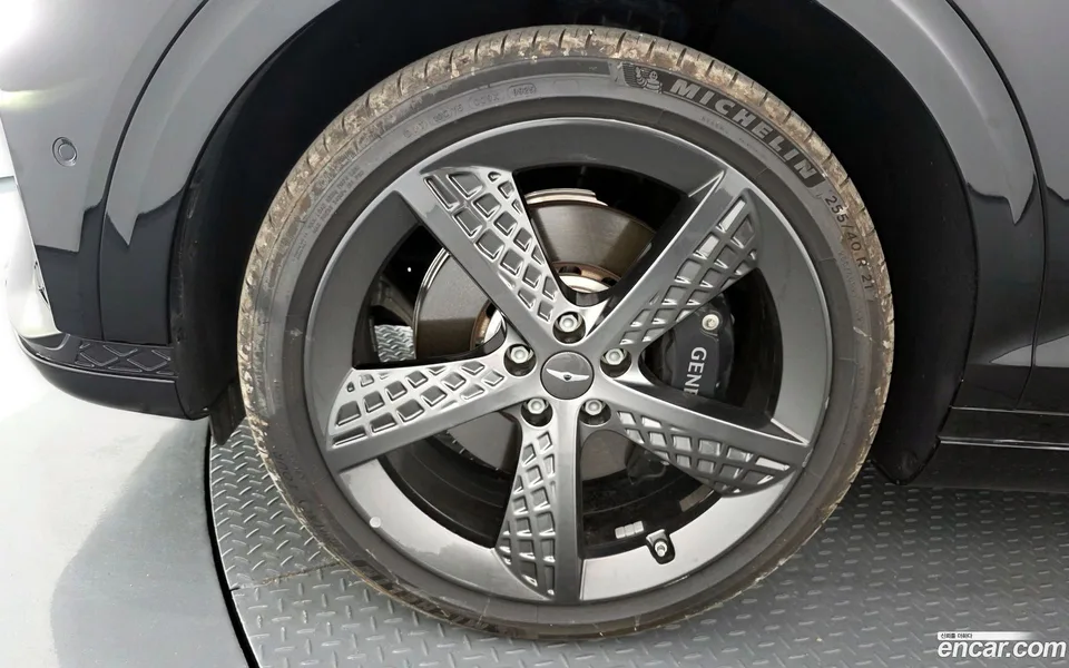 Genesis GV70 2.5T 2WD 2024 — миниатюра 5